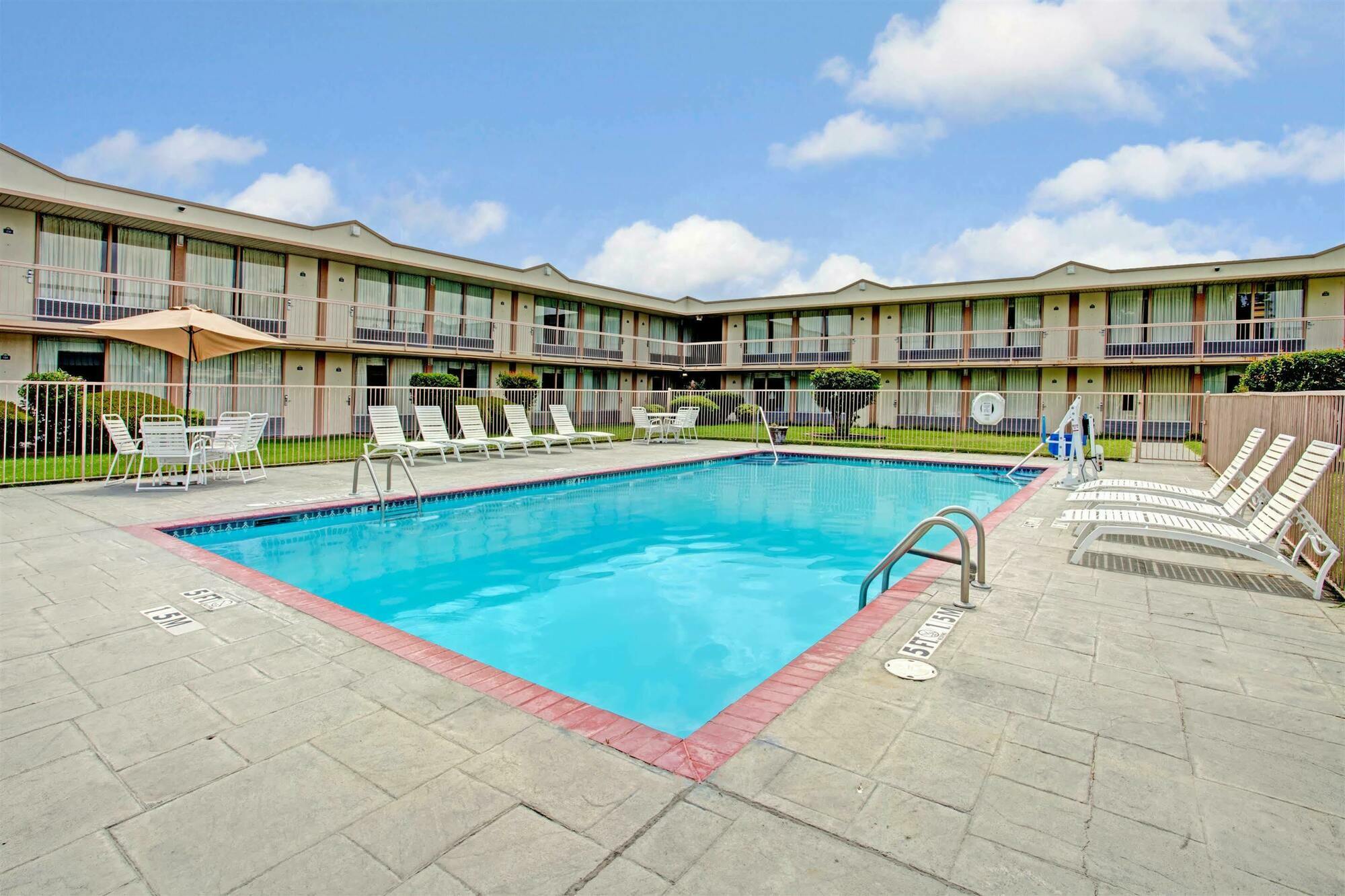 Days Inn By Wyndham Forrest City Eksteriør bilde